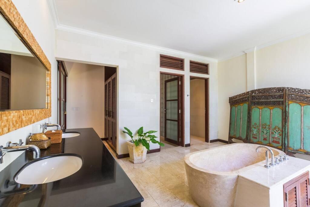 Villa Aisha Sanur  Ngoại thất bức ảnh
