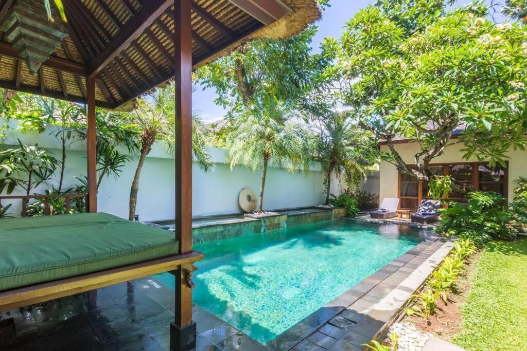 Villa Aisha Sanur  Ngoại thất bức ảnh